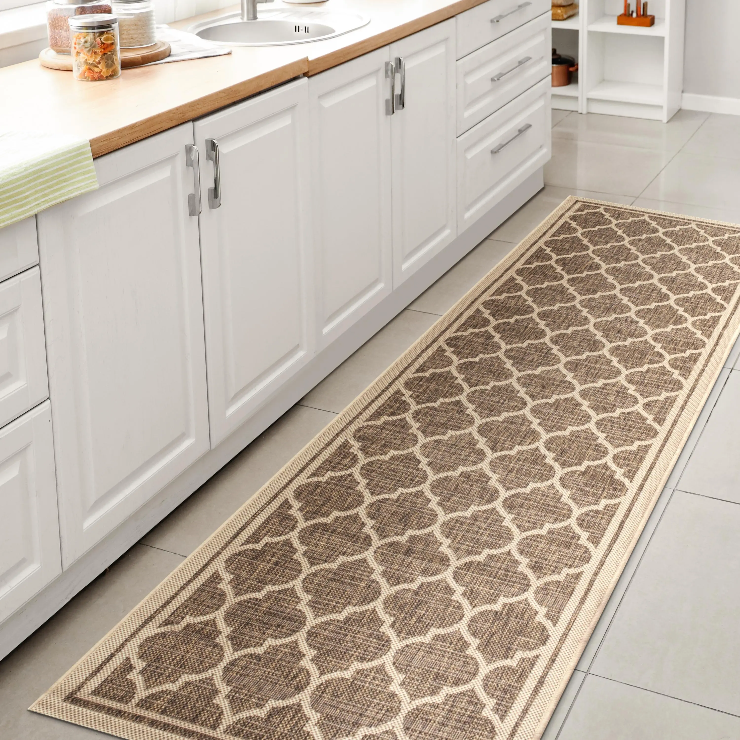 JONATHAN Y Trebol Moroccan Trellis Textured Weave Indoor/Outdoor Runner Rug; for Living Room, Kitchen, Bedroom, Dining Room, Patio, Porch, Backyard