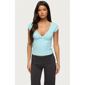 Edikted Women's Penelopy Overlap V Neck T-Shirt