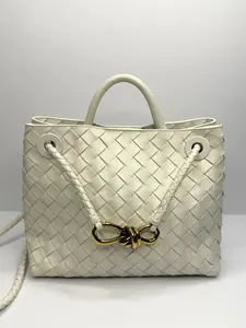 Pre-owned BOTTEGA VENETA LEATHER Crossbody Bags small Andiamo white Intrecciato shoulder tote
