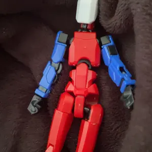 3/4/5 pc Titan 13 Action Figure Set - 2025 New 5pcs Multi-Jointed Robot Figures for Collectors & Decorators - Dynamic Poses & Detailed Design - Perfect for Desktop Decor