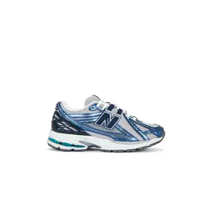 New Balance 1906R Sneaker in NB Navy & Raincloud Nb Navy & Raincloud