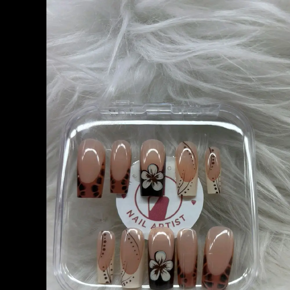 press on nails