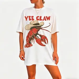 Cowboy Crawfish Vintage Oversized Graphic T-Shirt Beachwear Summer Vacation Western Style Funny Lobster Tee Casual Streetwear Coastal Aesthetic Soft Trendy Outfit Women Holiday Fashion Cute Graphic Tee Comfortable Loose Fit Summer Top Beach Outfit Street