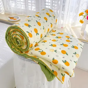 Fruit Print Quilted Summer Quilt, Ultra Soft Air Conditioning Blanket, Ideal for Bedroom and Living Room, Lightweight and Comfortable