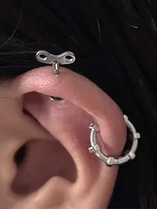 1pc Industrial Mechanical Gear Lip & Facial Piercing Jewelry - Stainless Steel, for Men & Women - Gothic Body Piercing Jewelry for Everyday & Party Wear - Durable Piercings, Unique Accessory, Metal, Alternative Fashion, Flat Pierced Jewelry