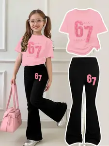 Sweet & Edgy Pink Star “67” Letter-and-Number Short-Sleeve Set with Flared Pants for Girls Ages 4–12! Black short-sleeve top featuring a pink star pattern with the “67 six seven” design (the numbers are bold and eye-catching, while the letters are soft an