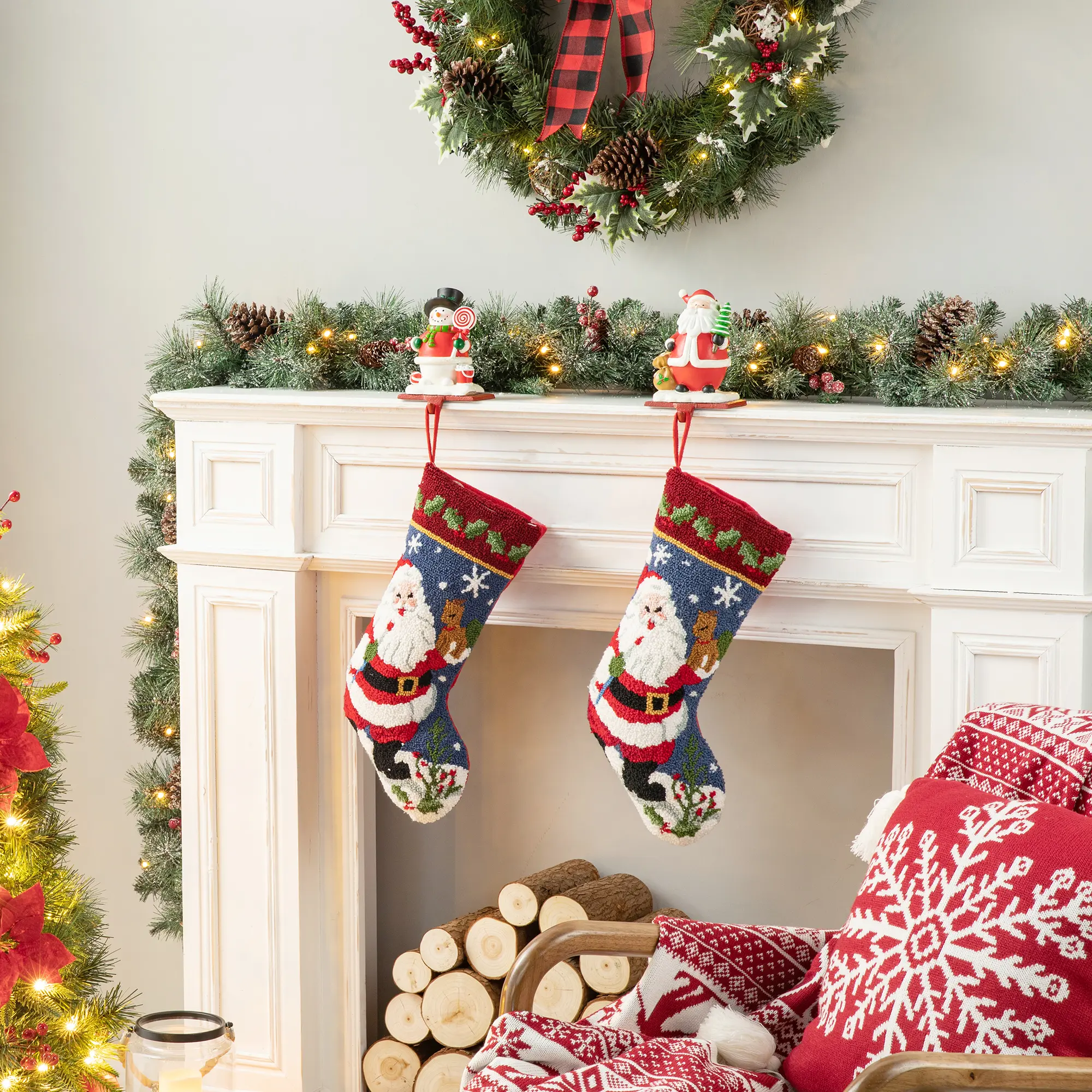 【Christmas in July】 Glitzhome 19.00"L Hooked Stocking,Santa/Reindeer