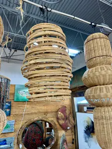 Rattan Hanging Light (4)