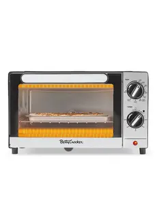 Betty Crocker 9L Toaster Oven, 2-Slice Toaster with Chrome Plated Front, Stainless Steel Handle, Bake, Broil & Toast Functions, Easy Control Dials, Includes Baking Pan & Rack, BC-5665B, Black/Silver