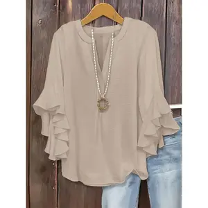 Women’s plus-size ruffled-sleeve V-neck shirt with an elegant floral design, comfortable and fashionable, perfect for casual wear GARMENTARY