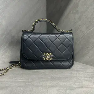 Pre-owned CHANEL 19 leather handbag