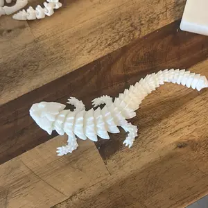 Articulated armadillo, fun, fidget, addicting