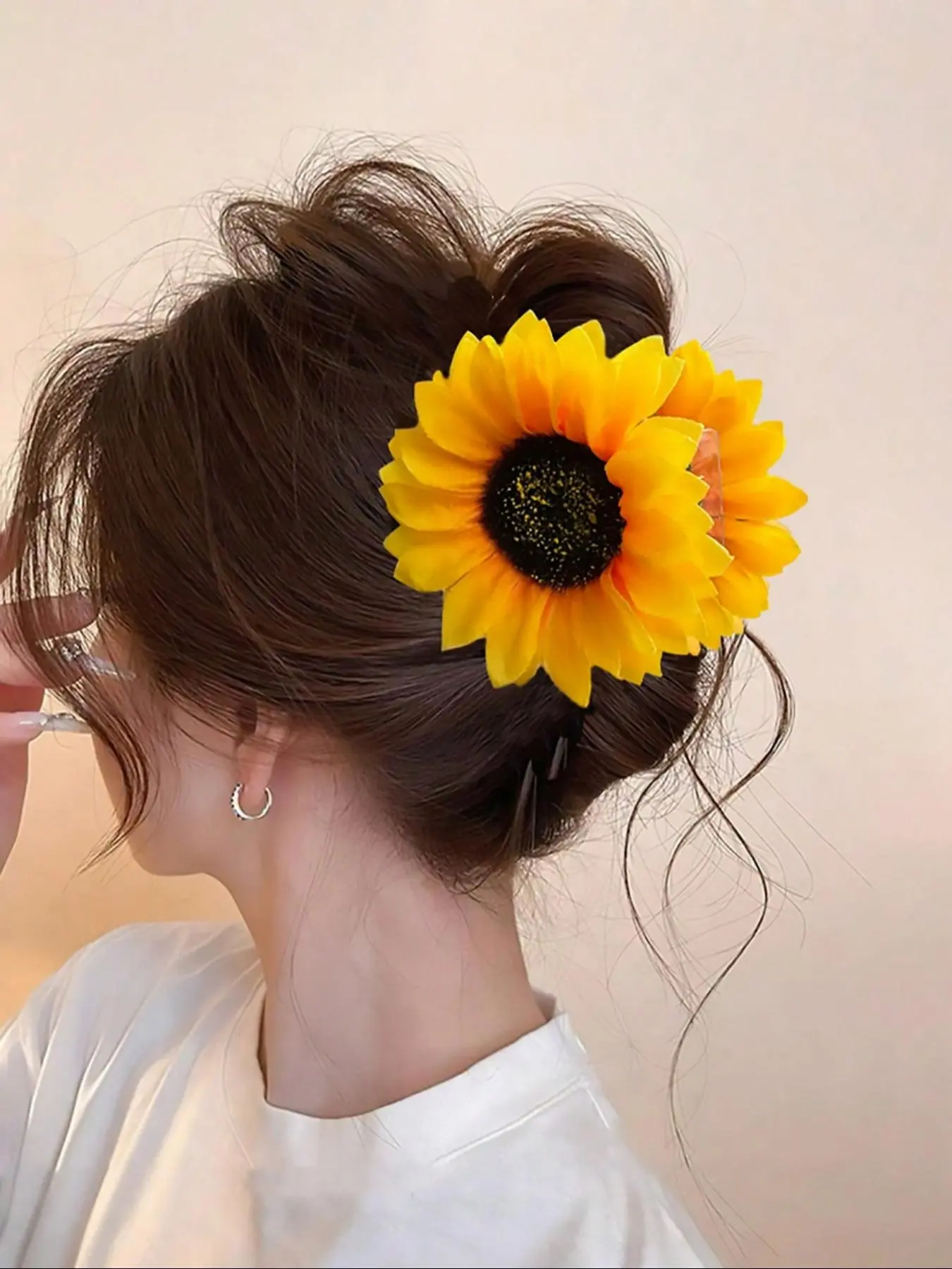 Sunflower Designed Hair Clip, Claw Clip, Simple & Refreshing Design, Multifunctional Accessory for Casual Hairstyles, Perfect for Braids & Ponytails, Flower Claw Clips, Floral Hair Clips, Flower Hair Accessories