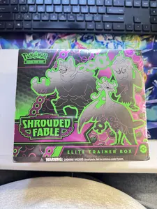Pokemon Shrouded Fable Elite Trainer Box