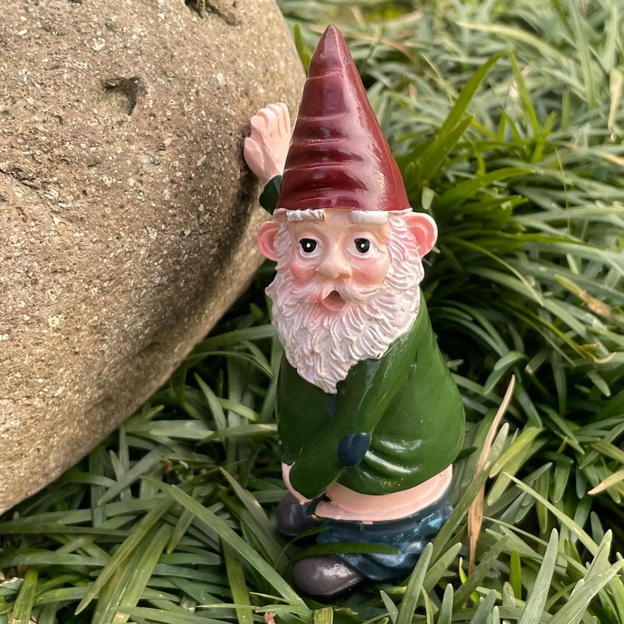 Gnome Statue Garden Decor, 1 Count Creative Dwarf Gnome Statues, Garden Gnome Design Ornament, Funny & Interesting Decorative Ornaments for Outdoor