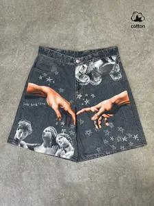 Casual fashion jean: Genesis printed denim shorts | An essential mid-length pants for American retro trendsetters, featuring five-inch jeans, star-print casual jeans, and American street style, making it a fashionable and everyday denim wear