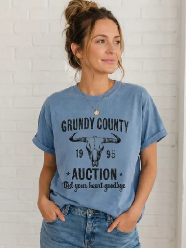 Comfort Colors Grundy County Auction T-Shirt - Vintage Cow Skull Graphic Tee, Western Country Shirt, Retro Rodeo Outfit, Cowgirl Graphic Top, Unisex Apparel