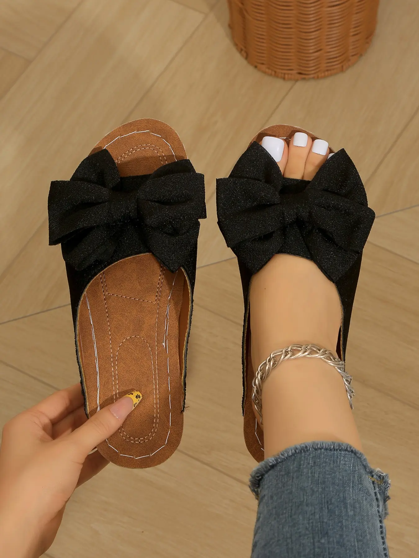 Women's comfortable and soft casual slippers, wedge heel with bow design, simple essential flexible sandals, daily casual and commuting wear, commute sandals, trendy walking slippers, essential for summer beach, Black, PU Leather Slides