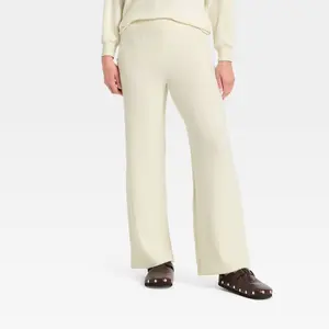 Women's High-Rise Straight Leg Knit Pull-On Pants - Universal Thread Cream M