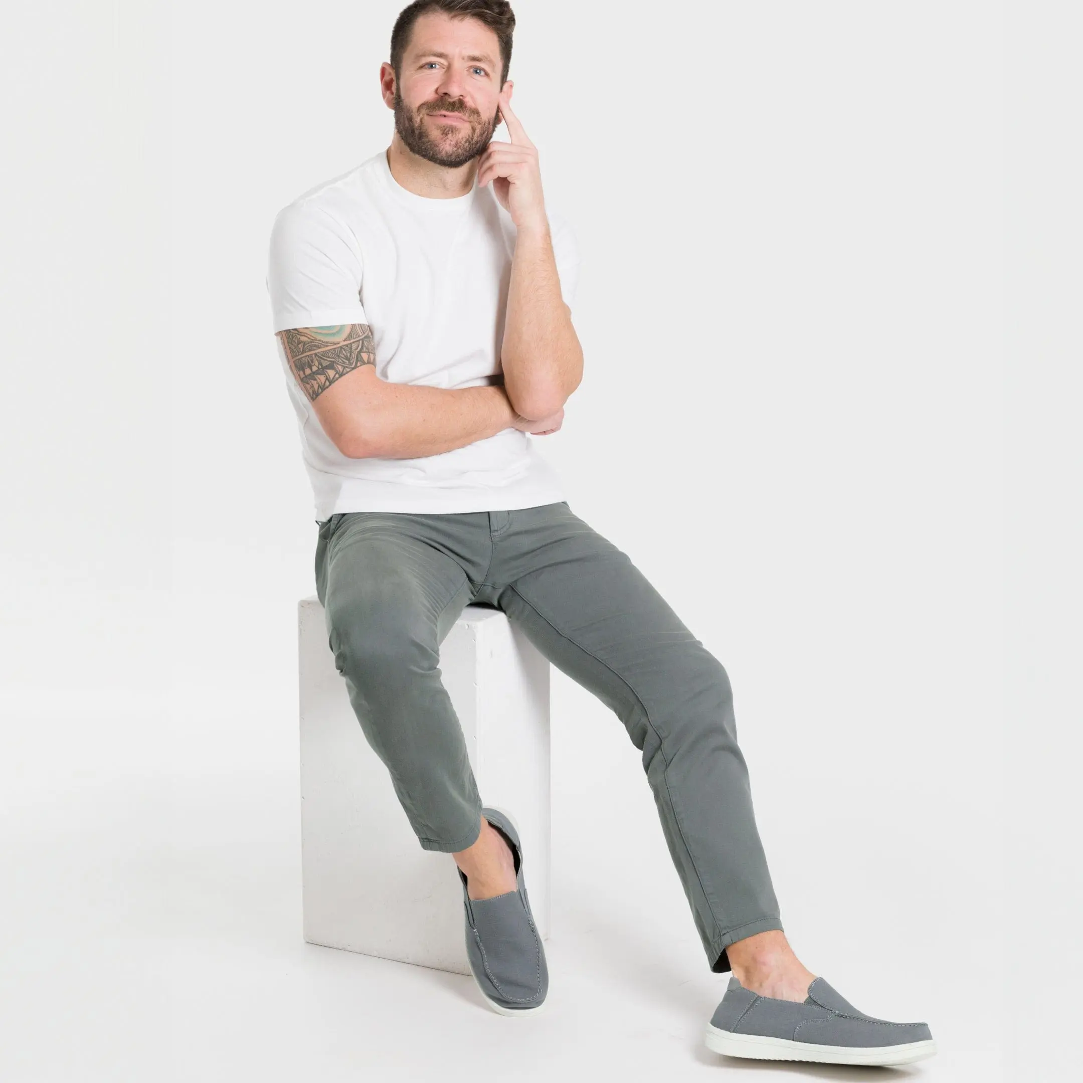 Smoke Grey Lightweight Stretch Chino