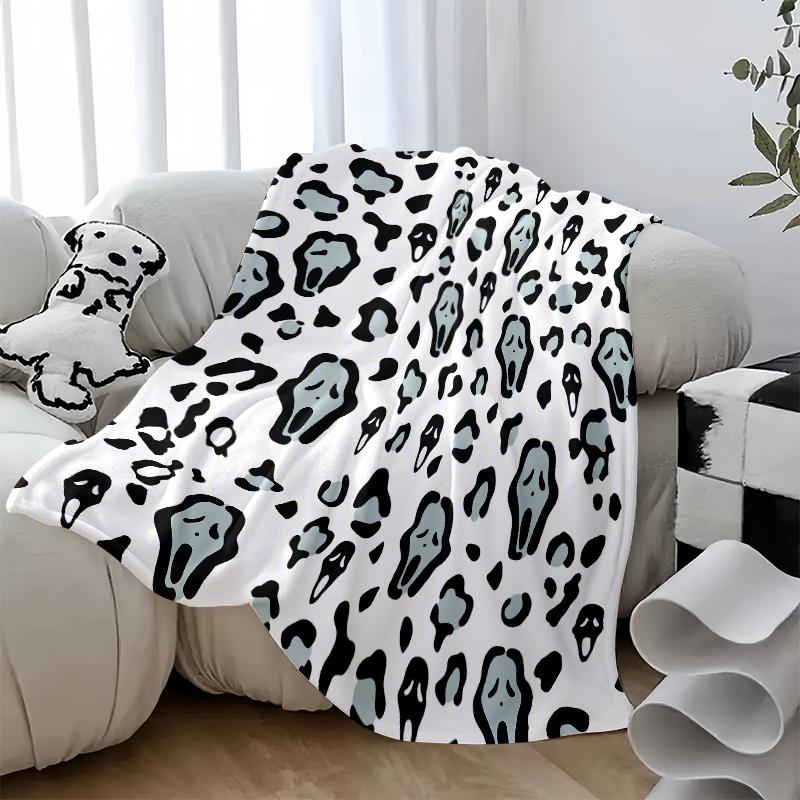 Scream Ghostface Aesthetic Soft Blanket For Horror Fans Spooky Leopard Print UltraSoft Warm Lightweight Cozy for Couc Horror Halloween Ghostface Soft Blanket For Home