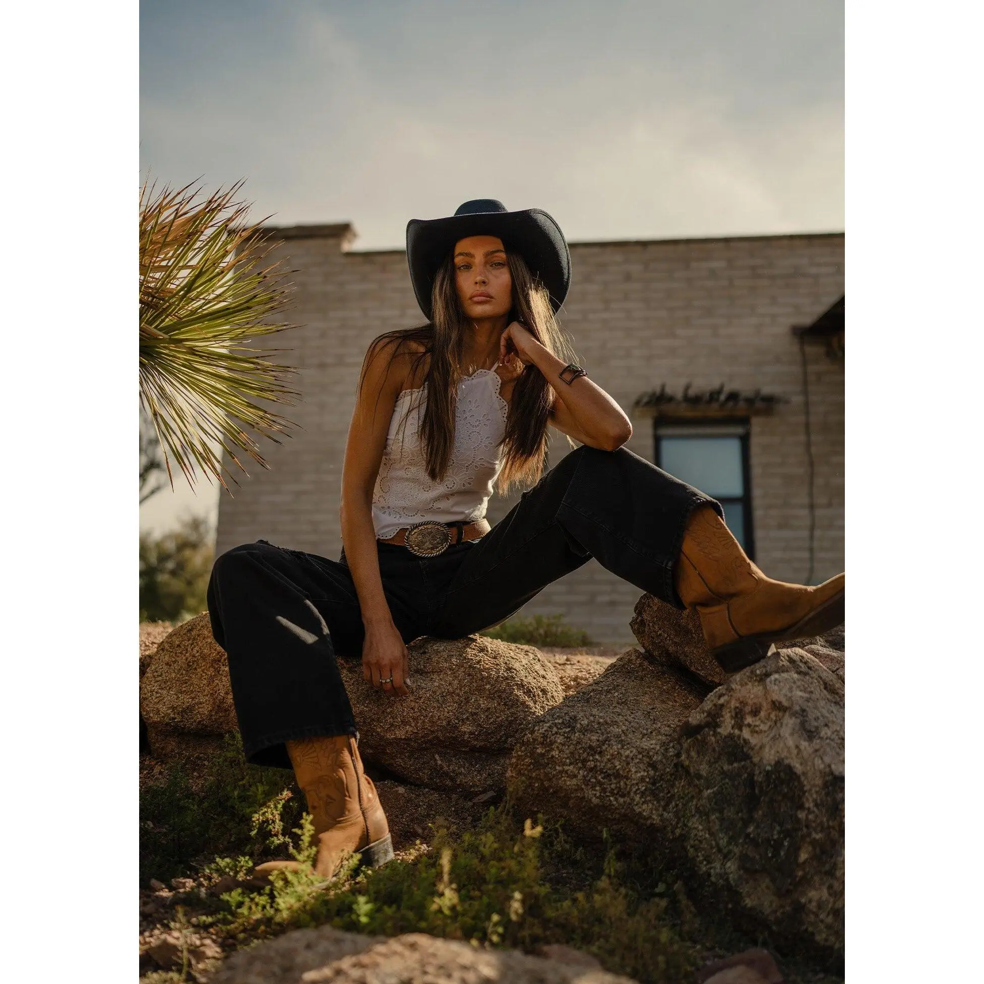 THE BRONCO JEAN