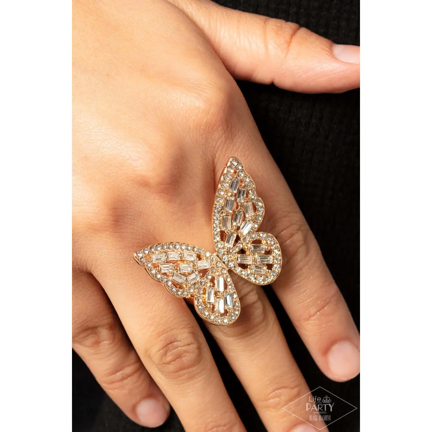 Flauntable Flutter - Gold Paparazzi Accessories Ring