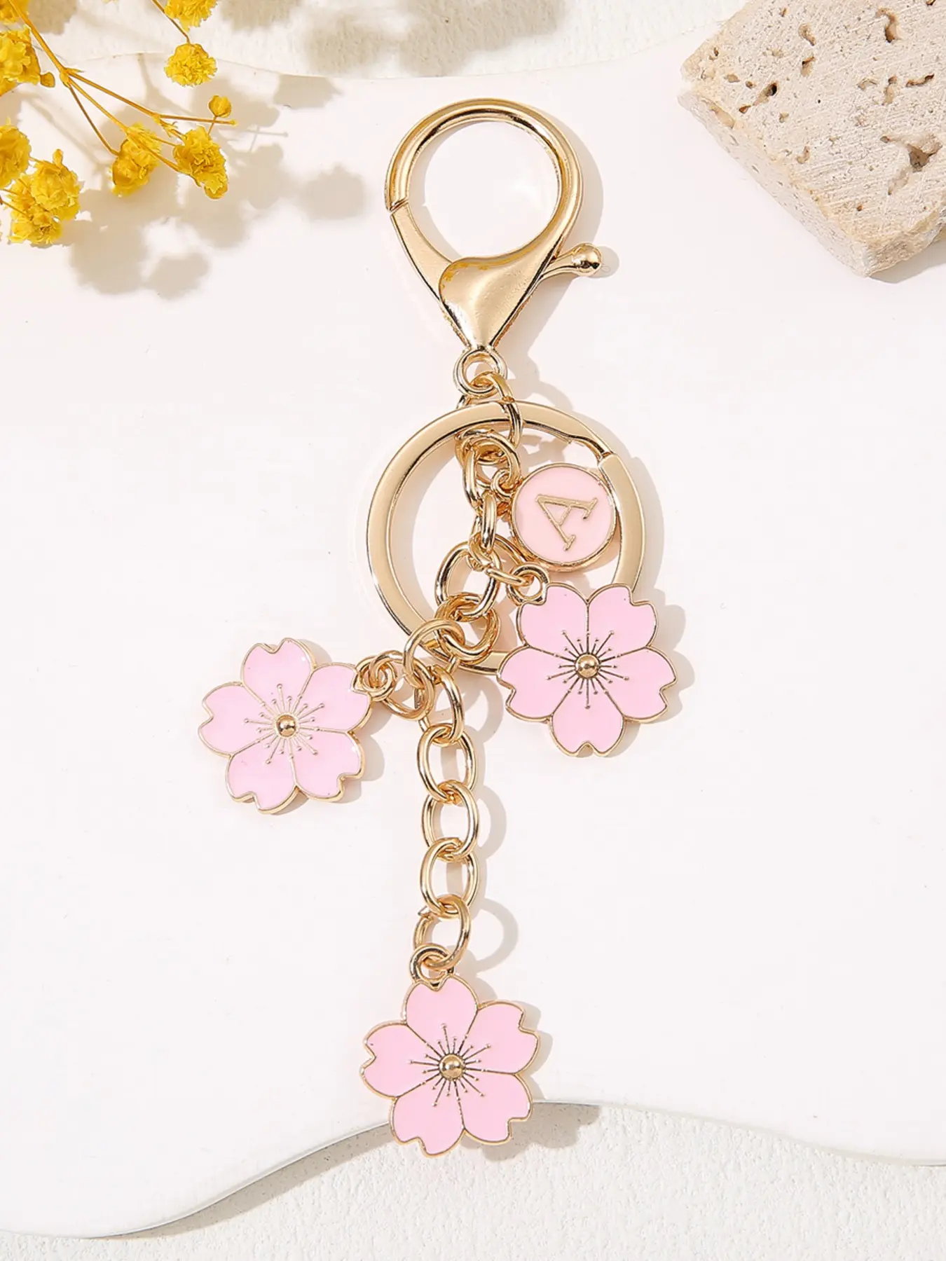 Stylish Initial Keychain, Fashionable Zinc Alloy Keychain, Dripping Flower Charm, Stylish Keyring, Elegant Letter Key Ring for Women & Students, Perfect Accessory for Handbags & Backpacks