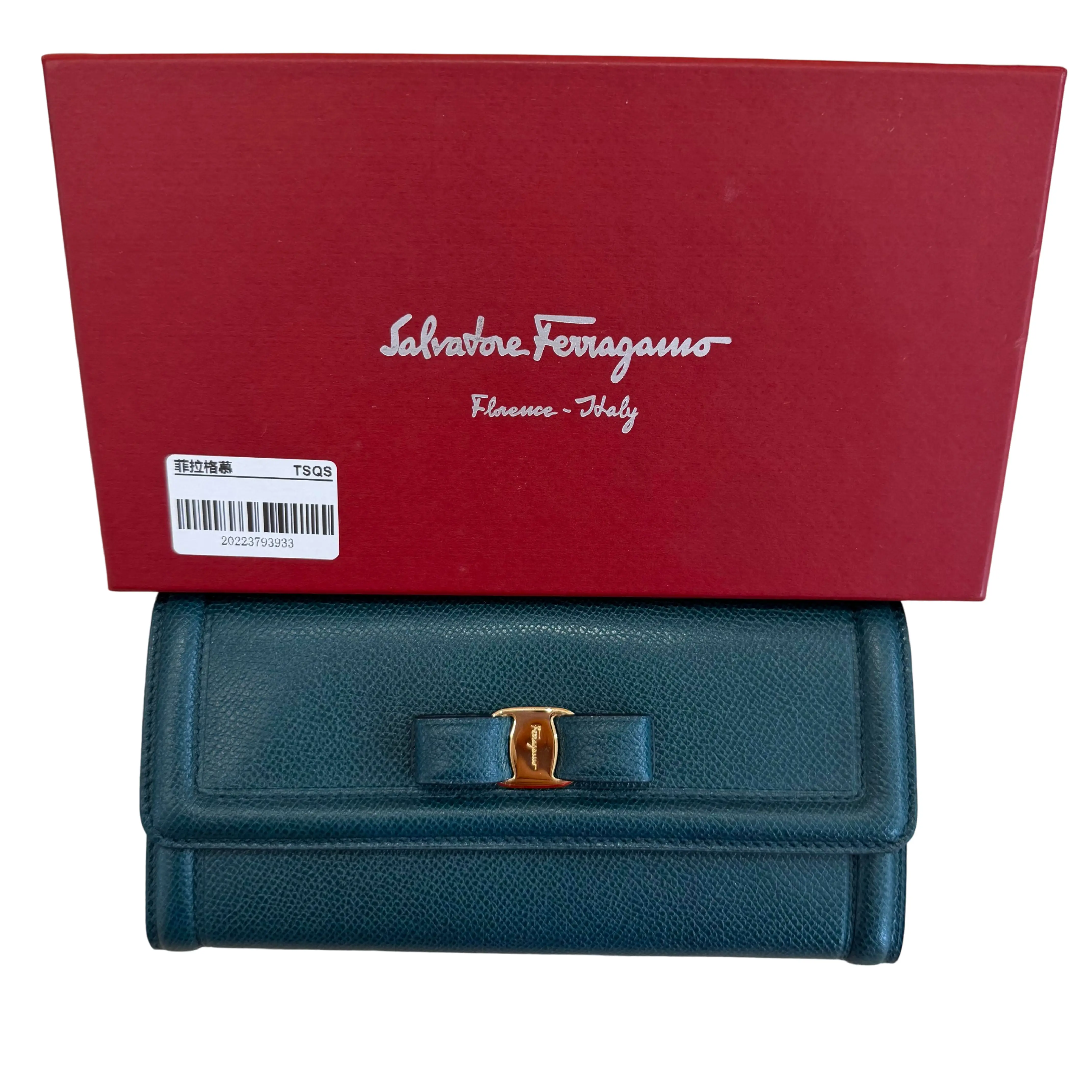 Pre-owned SALVATORE FERRAGAMO Dark Green Vara Bow Detail Leather Long Wallet Casual, Formal, Elegant, Versatile Small Leather Good, Durable Leather