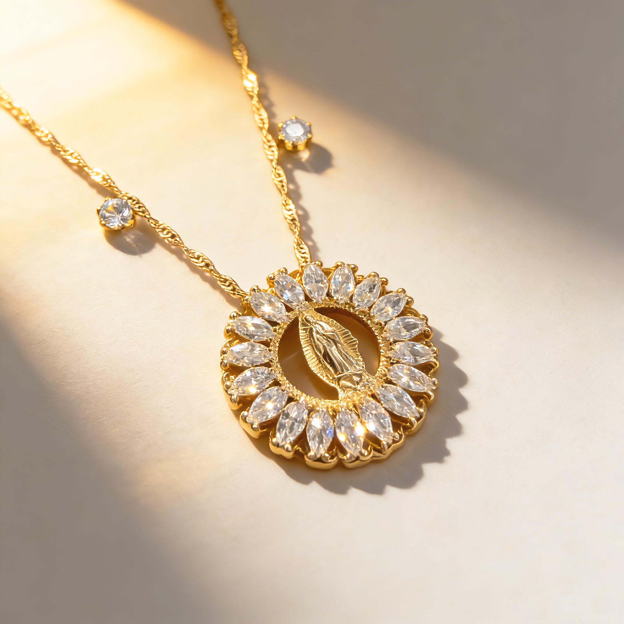 Two-piece 14K gold-plated pendant necklace set, with an 18-20 inch adjustable chain, women's jewelry set, Virgin Mary Catholic design, elegant vintage style necklace, comes with a beautiful gift box.