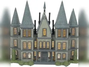 Department 56 Harry Potter Village Malfoy Manor Lit Building, 8 Inch