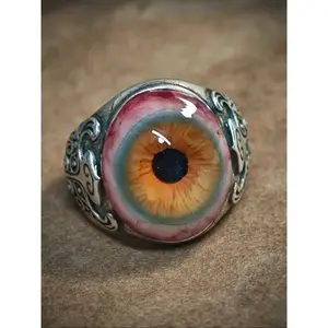 Gothic Eye Ring - Realistic Iris & Design with Adjustable Size, Dark Legend Amulet Statement Ring for Men & Women, Durable Unisex Jewelry for Daily Wear & Halloween, Gothic Accessory with Expressive Eye Effect - Ideal Gift F