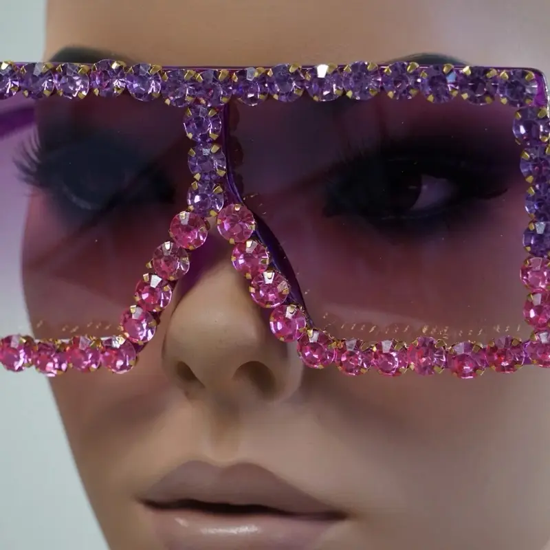 DiamondView Sparkling Rhinestone Eyewear with Colorful Accents for Stylish Vision