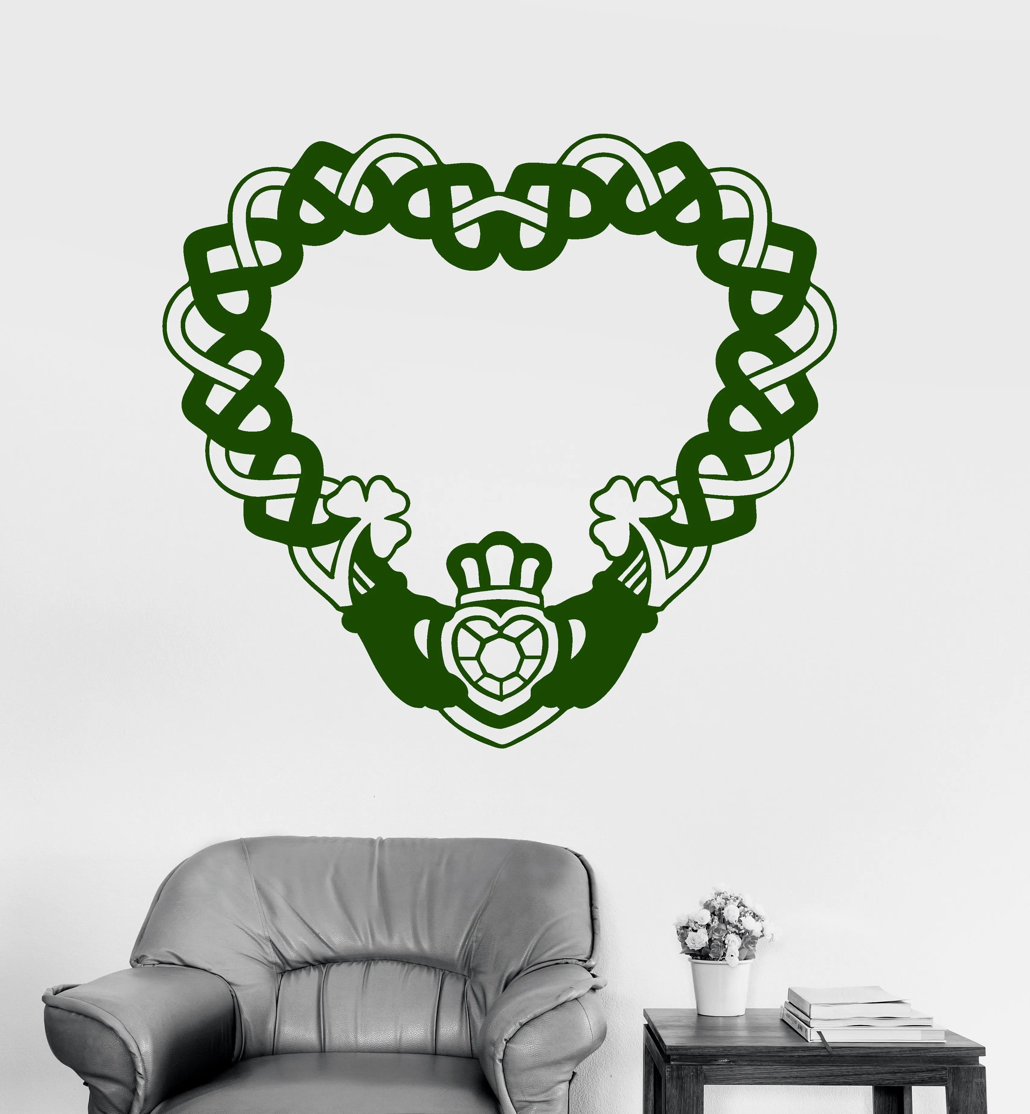Vinyl Wall Decal Claddagh Ring Irish Symbol Love Friendship Ireland Stickers Unique Gift (1821ig)