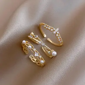 A 3pcs Minimalist And Stylish Set of Cross-Open Rings Inlaid with Synthetic Zirconia, Perfect for Women'S Everyday Wear.