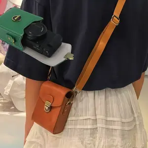 Vintage Mini Camera Bag, Crossbody Messenger Bag, Compatible with Sony RX100 series / Canon G7X / Ricoh GR3, etc. Real leather texture + metal buckle design, lightweight & portable for crossbody wear, scratch & shock resistant to protect your camera