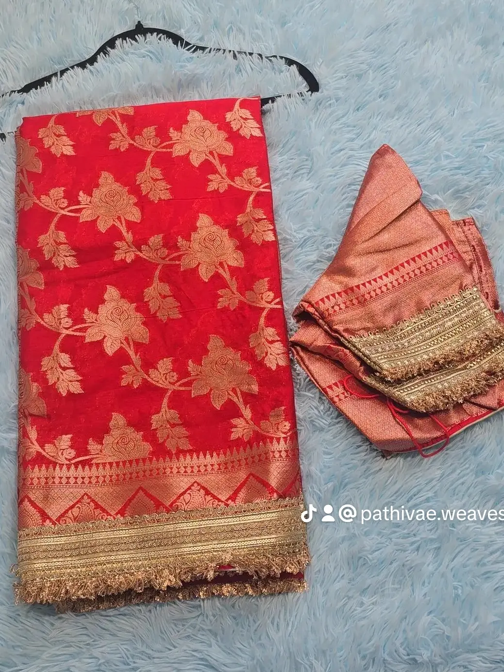 Maharani Red Vanarasi Khaddi Saree with blouse, High quality traditional Bandhani print Georgette Saree with Zari Border.