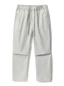 Men’s lightweight straight-leg pants, ultra straight cut that shapes the legs cleanly, elastic drawstring waistband, double flap pockets at the back.