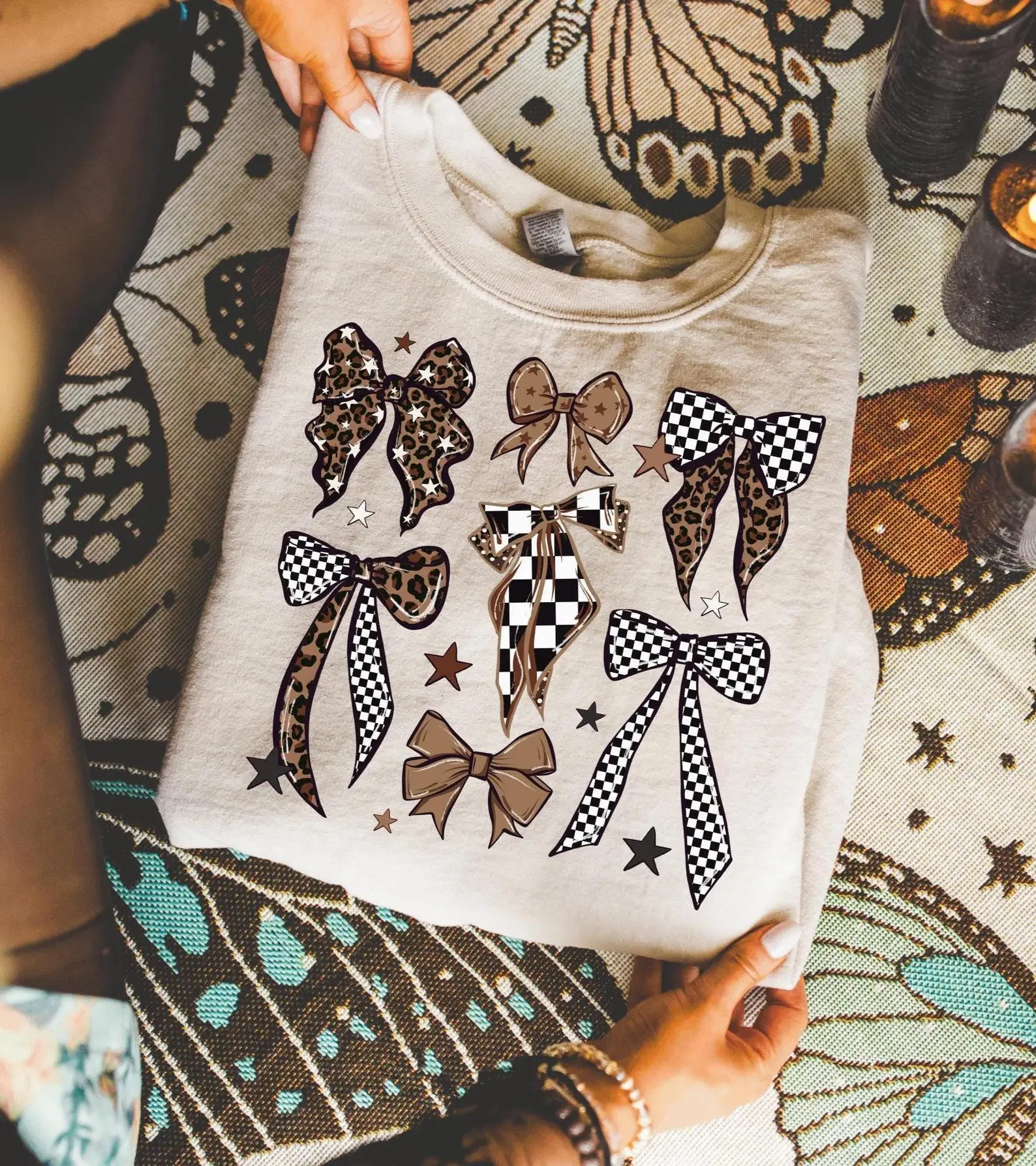 Girly Bow Sweatshirt , Leopard Checkerboard Bow Graphic Tee, Trendy Neutral Aesthetic Design, Cute Bow Outfit Top