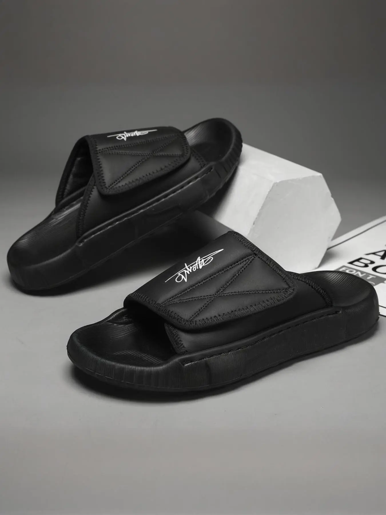 Men's Letter Print Velcro Slides, Casual Comfortable Breathable Non-slip Beach Slippers, Beach Slides Footwear, Fashionable Slides for Indoor & Outdoor Wear, Casual Slipper Shoes, Slippers Sandals