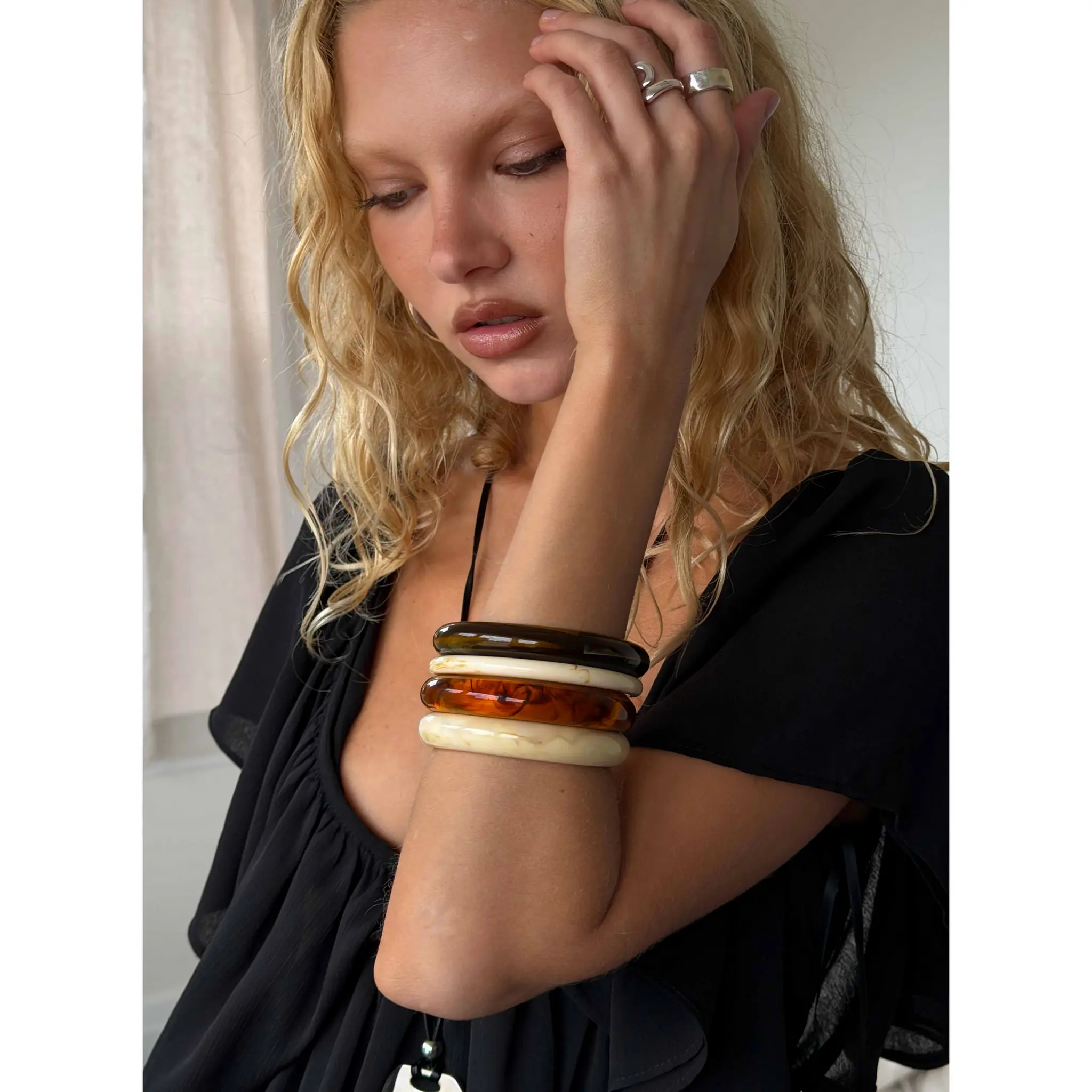Attlee Resin Cuff Pack Multi