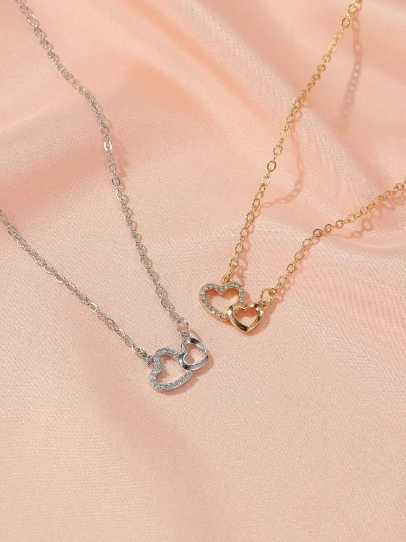Heart Shaped Rhinestone Pendant Necklace, Elegant Women's Choker for Any Occasion, Sparkling Gift Jewelry, Trendy Jewelry
