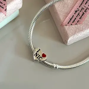 Charms nica