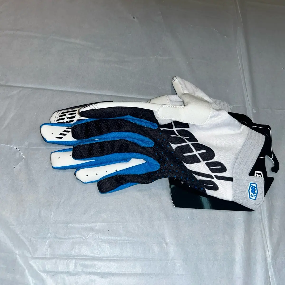 100% racing gloves Size M