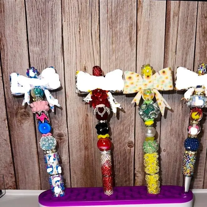 Blue guy Beadable pen with design bow