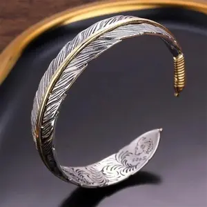 Feather Bracelet Vintage Silver Adjustable Feather Bracelet Charm Bracelet Simple Retro Cuff Jewelry for Women Men