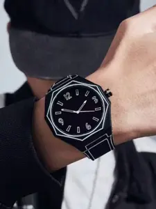 New Bestselling Cartoon Style Watch, High Aesthetic Modern Student Watch for Men and Women, Creative Anime Polygonal Dial Quartz Watch, Trendy Timepiece, Stylish Watch