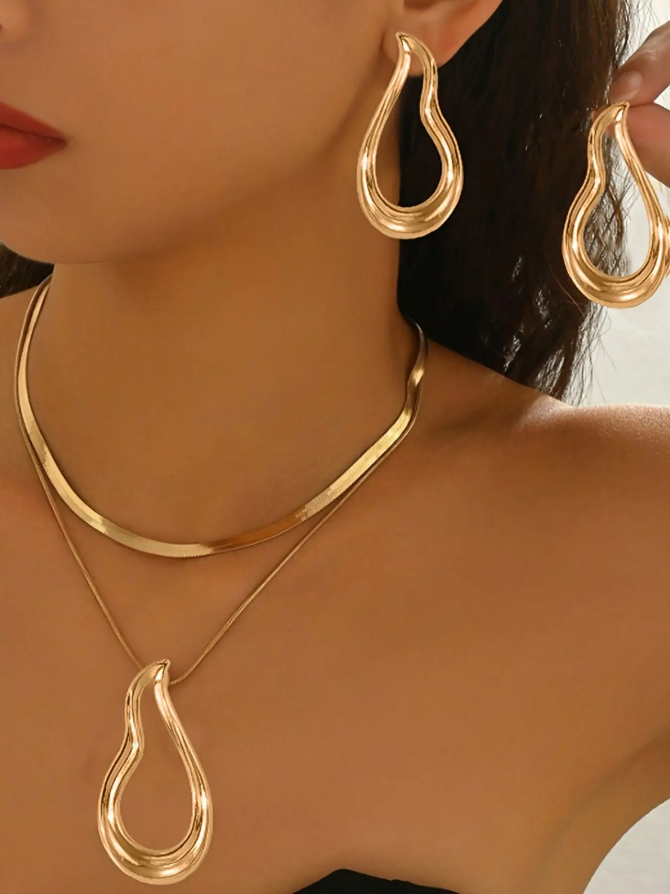 New Creative Irregular Simple Style Unisex Fashionable Jewelry Set, Two-Piece Layered Necklace Accessory, Versatile Fashion Statement