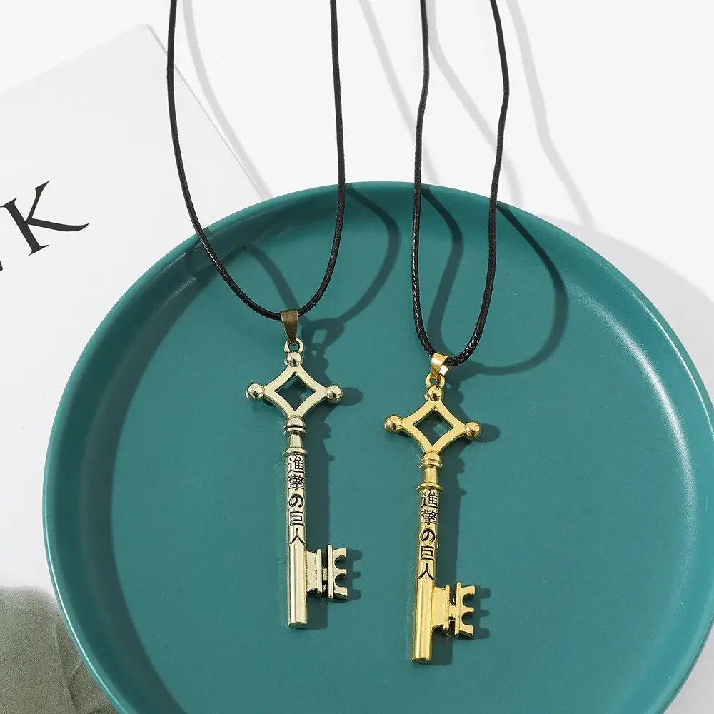 Anime Attack on Titan Unisex Key Pendant Necklace, Vintage Punk Chain Jewelry Necklaces for Cosplay Events, Creative Costume Jewelry Gifts