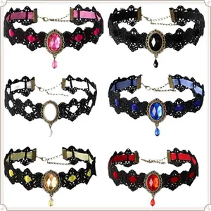 Retro Handmade Choker Necklace for Women Gothic Black Lace Necklace for Halloween Punk Costume Party Royal Court Vampire Choker